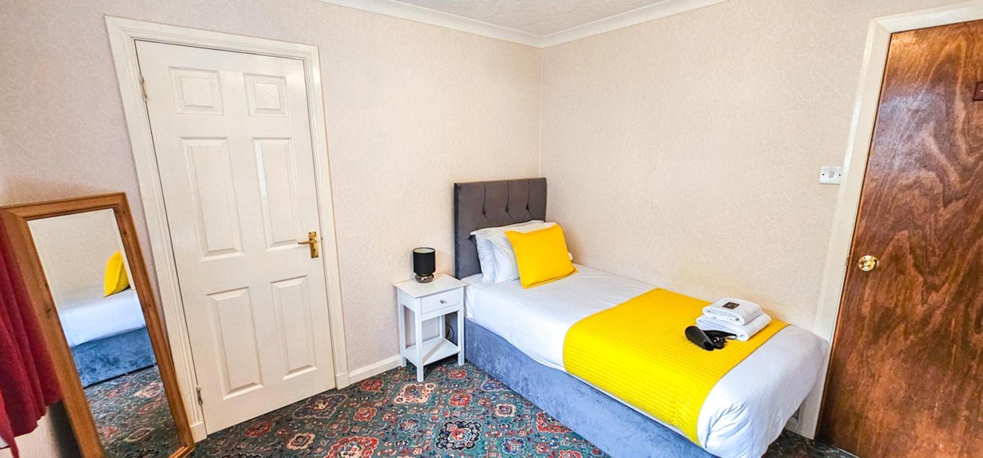 Mystayinn Abermar Guest House Инвернесс Экстерьер фото