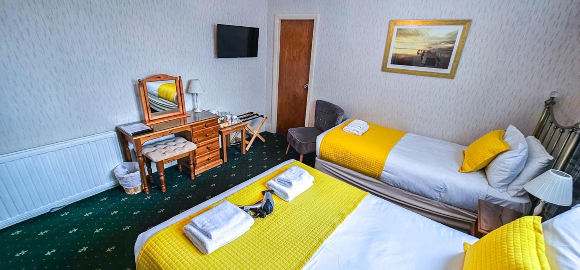 Mystayinn Abermar Guest House Инвернесс Экстерьер фото