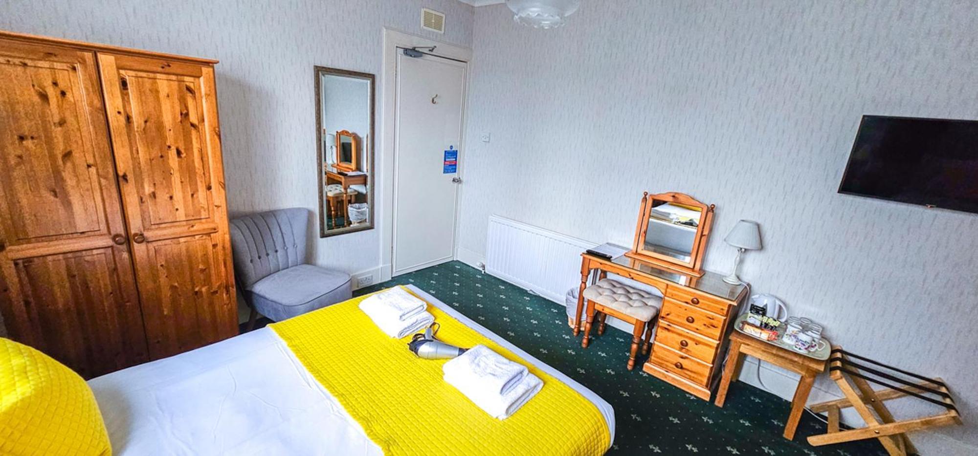 Mystayinn Abermar Guest House Инвернесс Экстерьер фото
